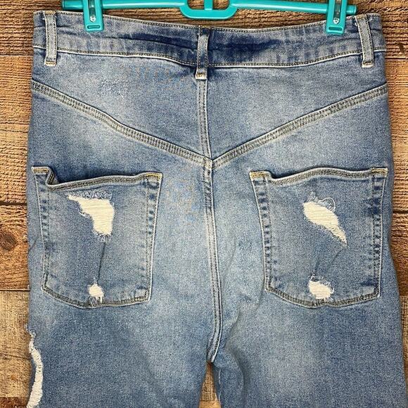 ASOS Design Ultra High Waist Destroyed Blue Jeans Size 28 - Picture 6 of 10